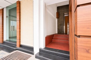 Reception - Classic Rudrapur Bus Station (Kichha)