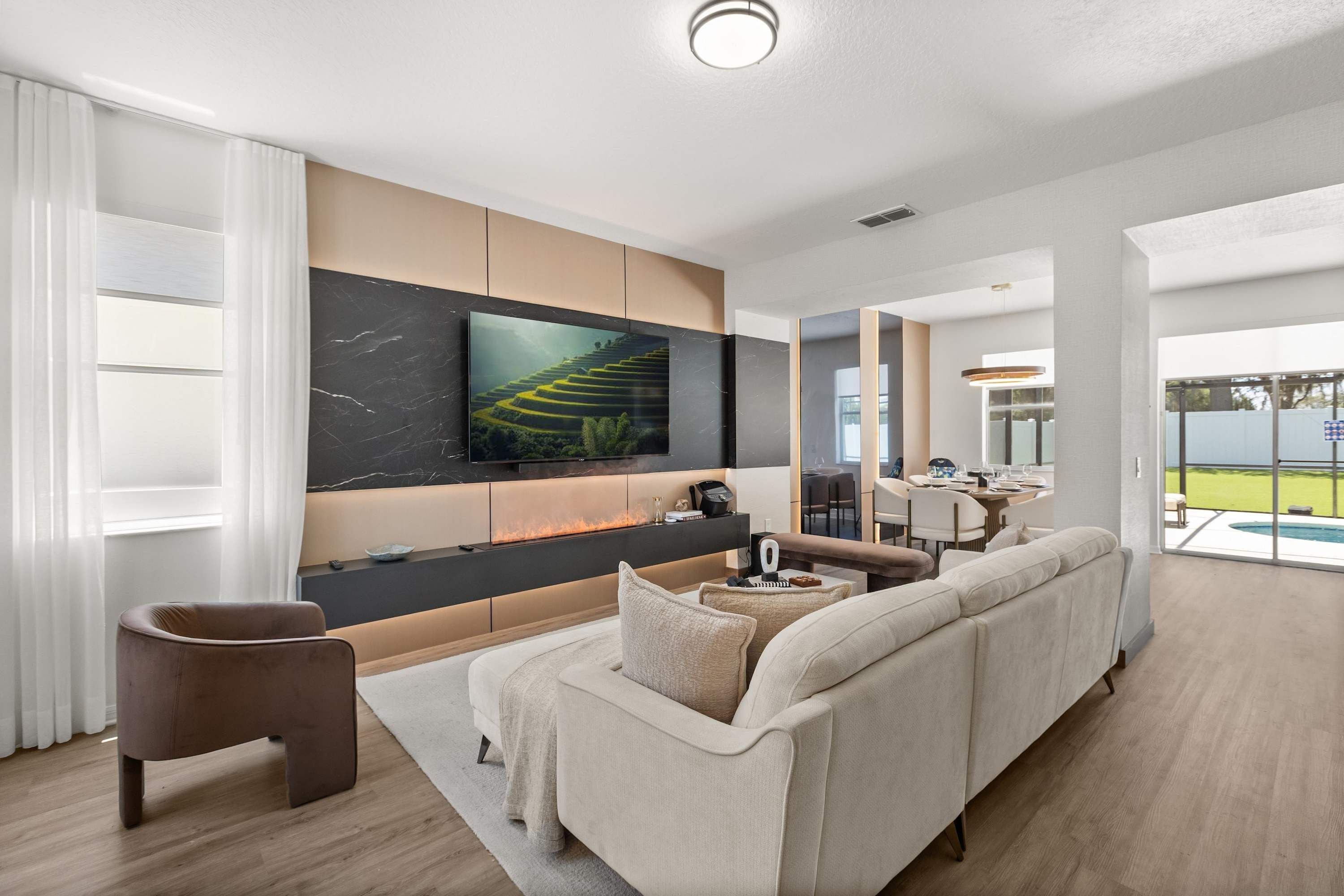 House | 5 bedrooms, high-speed internet