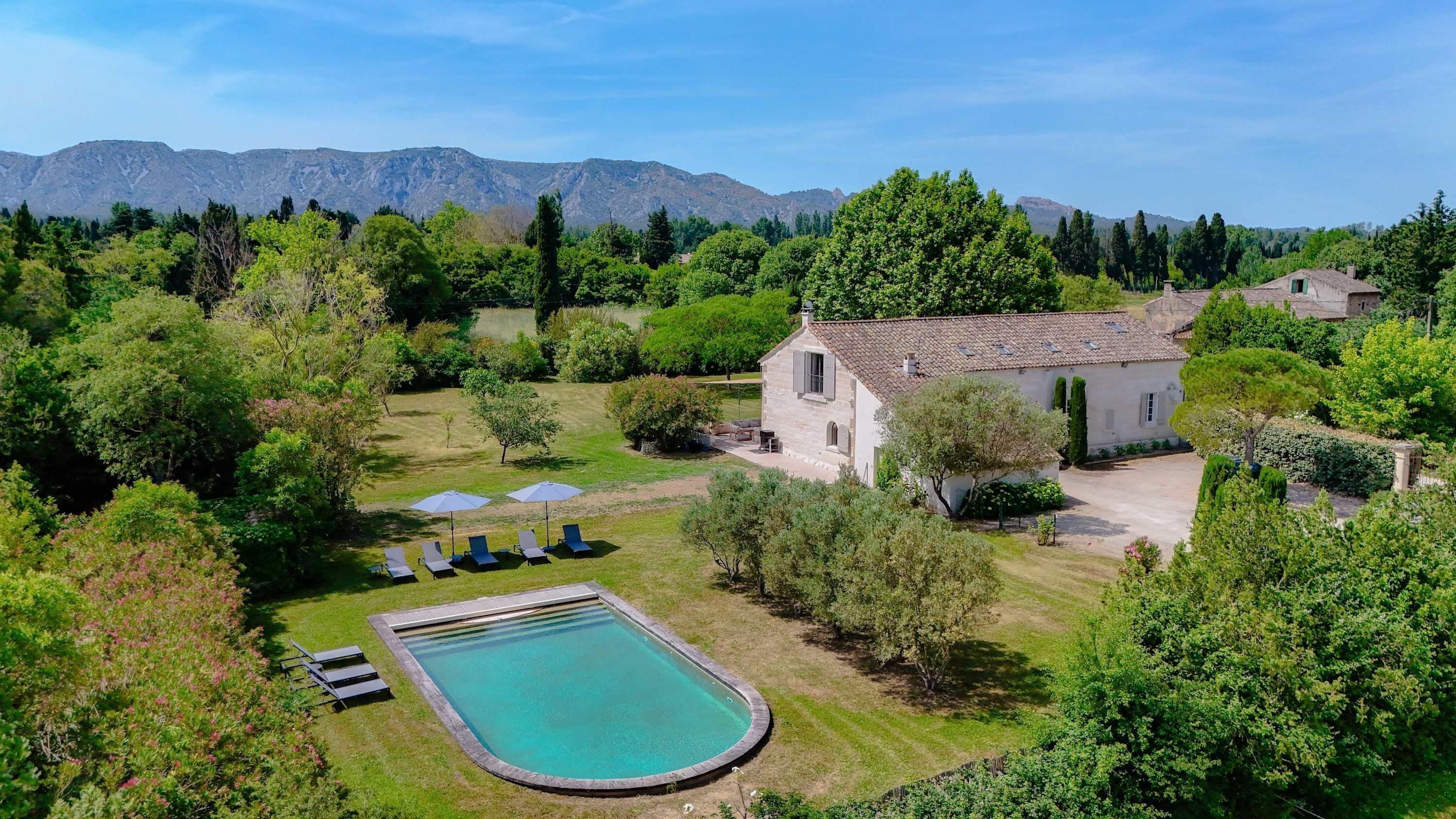 House | 6 bedrooms, Internet