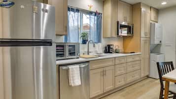 House (1 Bedroom) | Interior