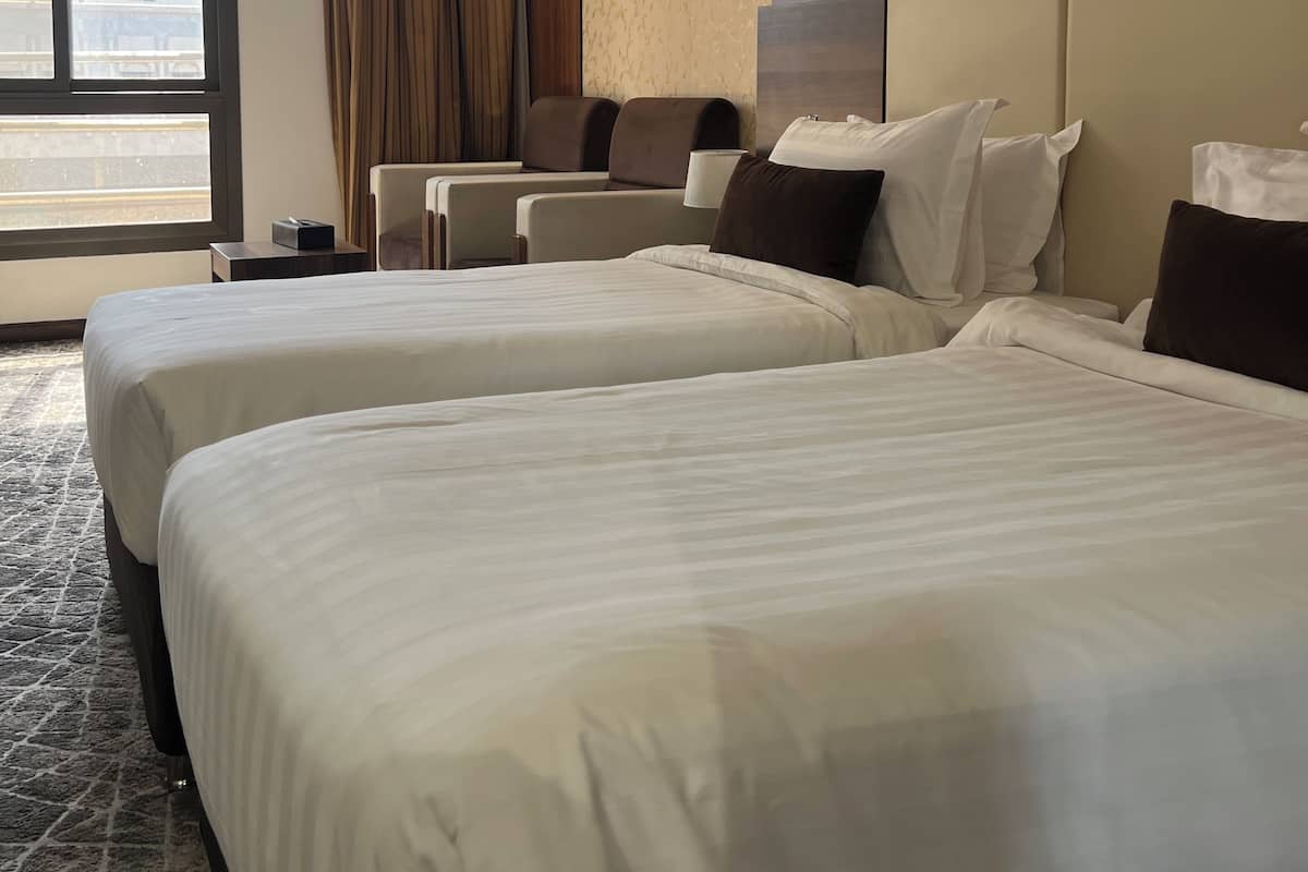 Premium bedding, minibar, in-room safe, soundproofing