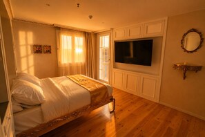 In-room safe, free WiFi - Kenzy Dahabeya Cruise (Aswan)