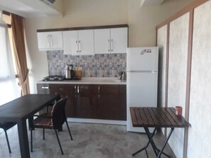 Room, Balcony, Sea View | Private kitchen - Alize Tatil Köyü (Foca)