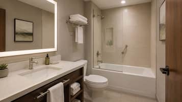Junior Room | Bathroom | Free toiletries, hair dryer, towels, soap