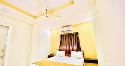 HOTEL SAROVAR INN