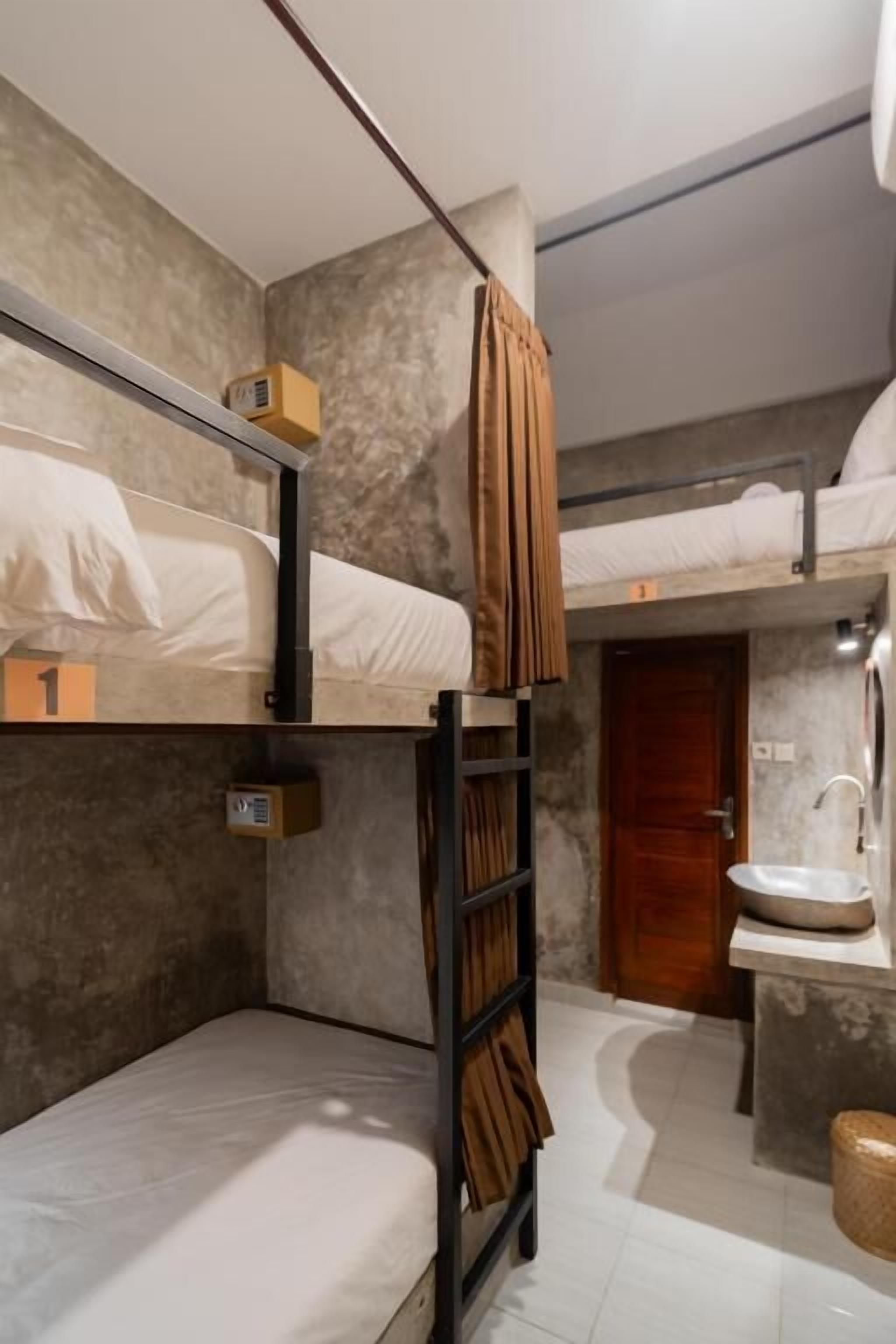 Shared Dormitory, Women only, Non Smoking | In-room safe, free WiFi