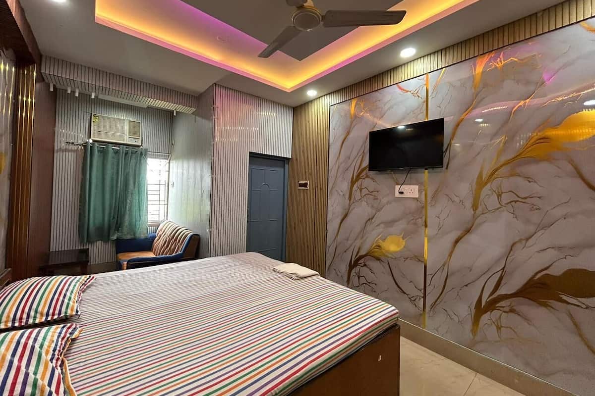 Family Room, City View | Bed sheets