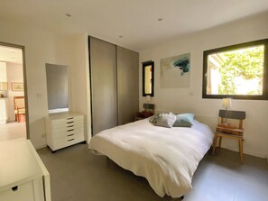 Iron/ironing board, WiFi, bed sheets - Villa Alma – Just Steps from Aix-en-Provence's Historic Center (Aix-en-Provence)