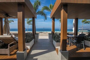 Outdoor dining - Oceanview 2BR | BBQ Terrace & Rooftop Pool (Puerto Vallarta)