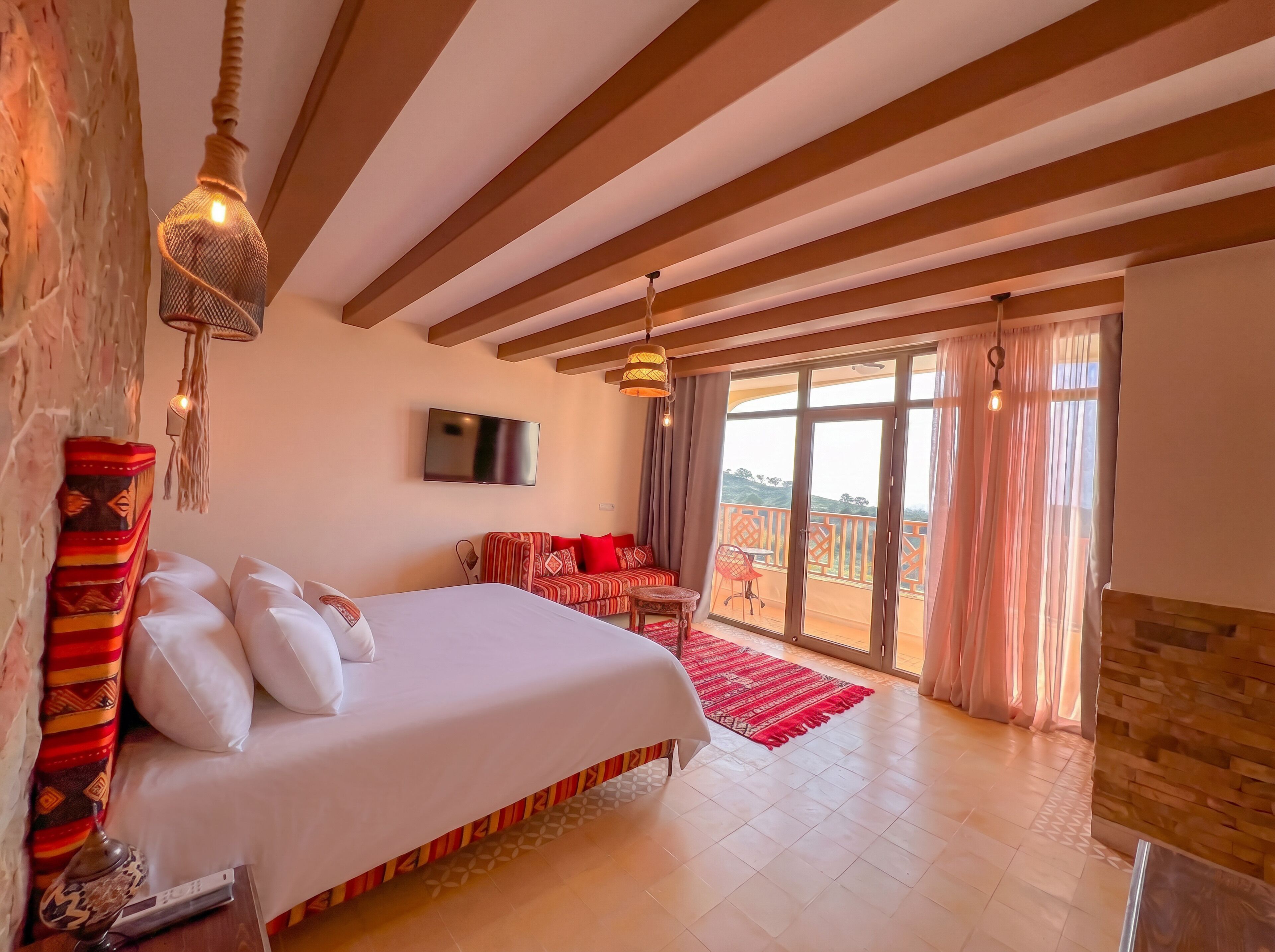 Deluxe Double Room, 1 King Bed, Balcony, Sea View | In-room safe, blackout curtains, soundproofing, iron/ironing board