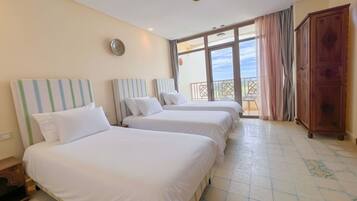 Comfort Triple Room, Sea Facing | In-room safe, blackout drapes, soundproofing, iron/ironing board