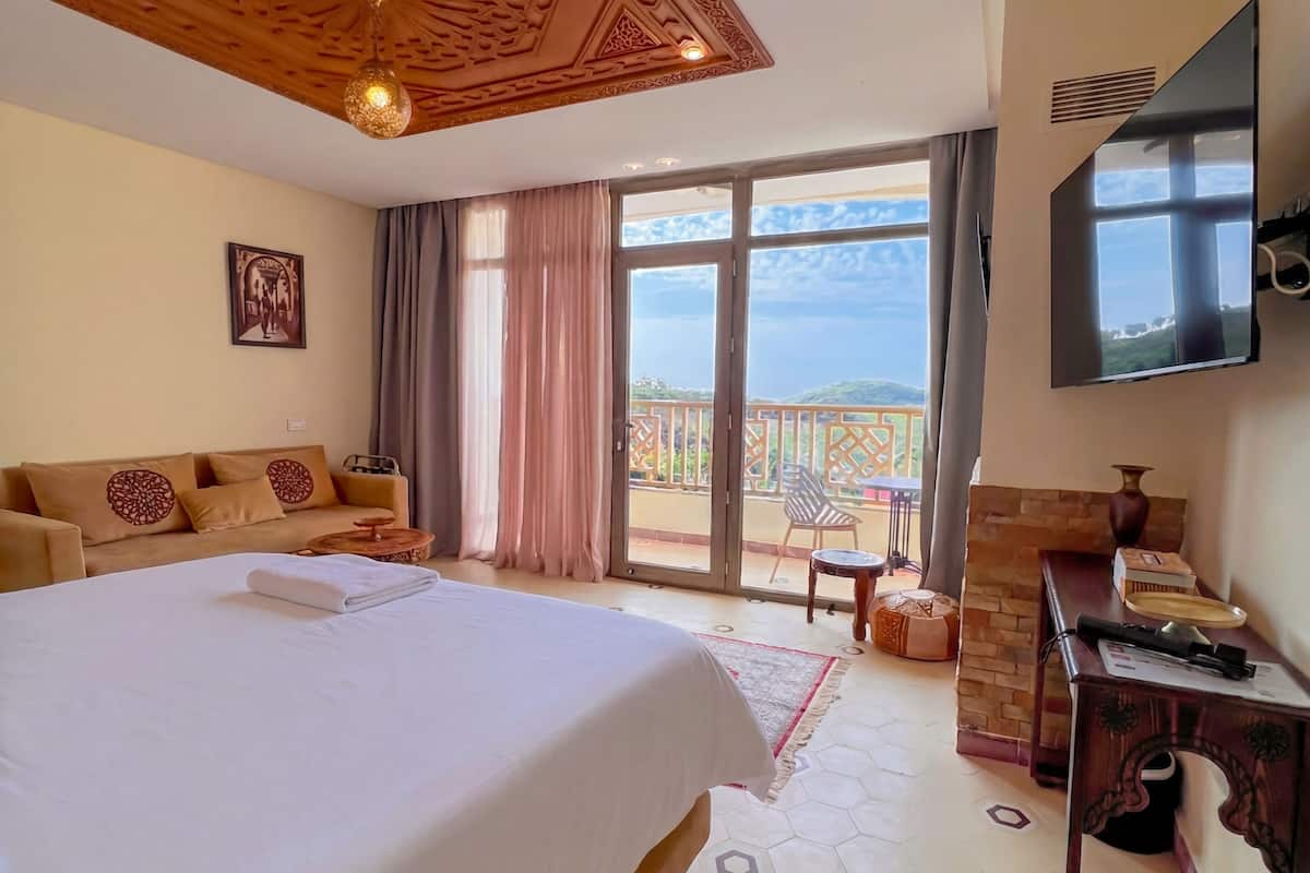 Deluxe Double or Twin Room, Balcony, Sea View | In-room safe, blackout drapes, soundproofing, iron/ironing board