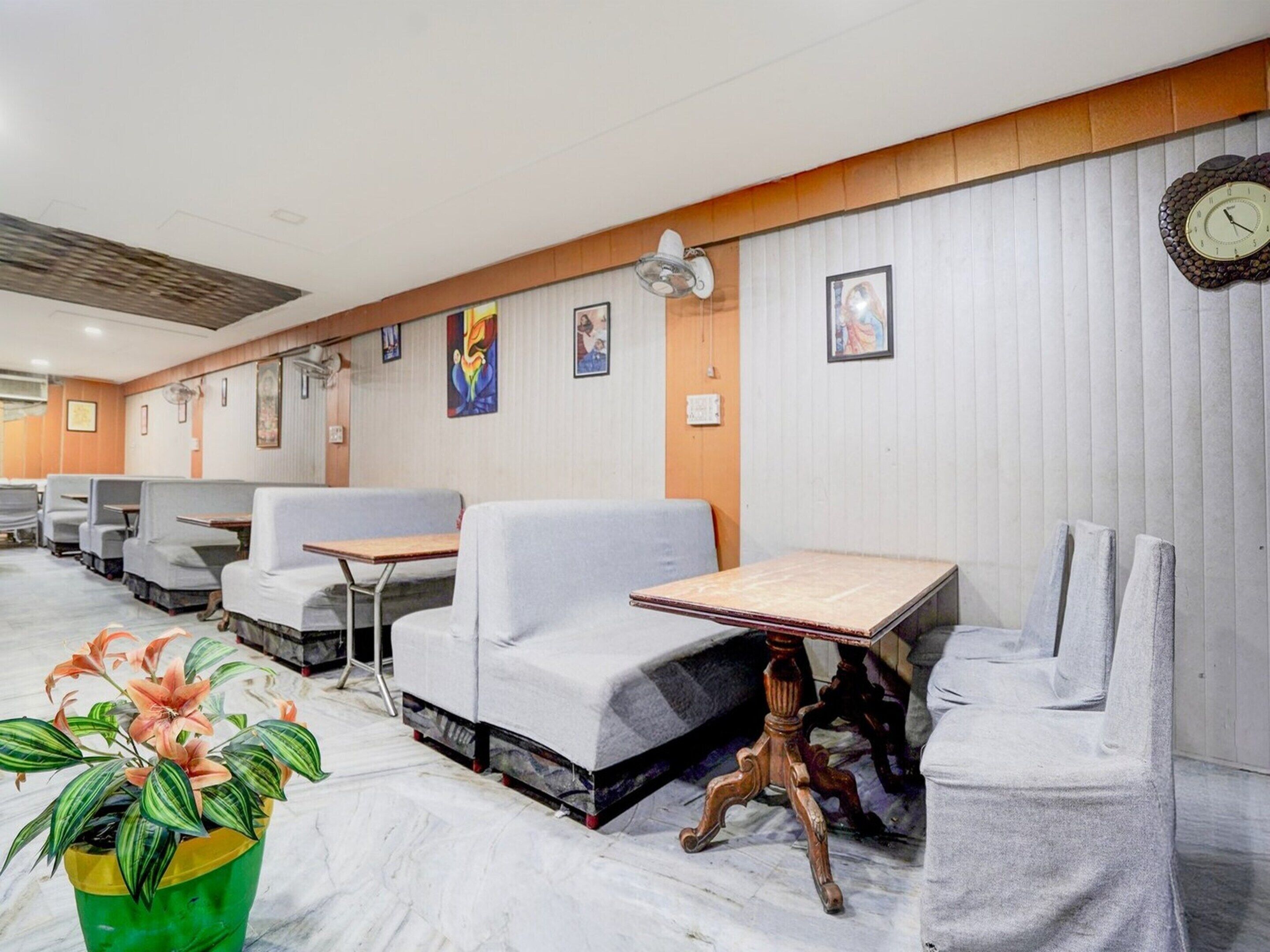 House | Dining