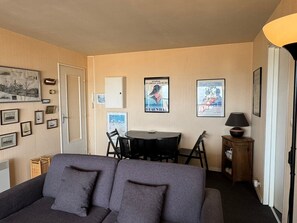 TV - Apartment with sea view - 4 guests (Cabourg)