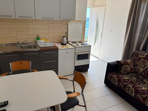 Private kitchen - Apartment for 4 people (Neum)