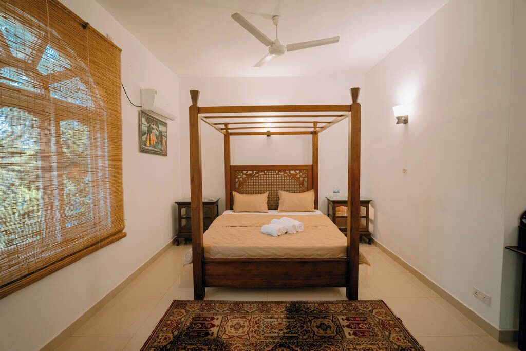 5 bedrooms, iron/ironing board, WiFi