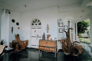 Interior - 5bedroom apartment with AC in amazing Negombo - SkyPort Villa Negombo (Negombo)