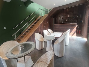 House | Dining