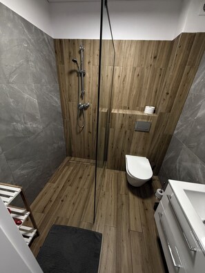 Doppia Classic | Bagno | Doccia, asciugacapelli, asciugamani, sapone