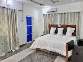Habitación individual básica | Escritorio, espacio para trabajar con un portátil, wifi gratis