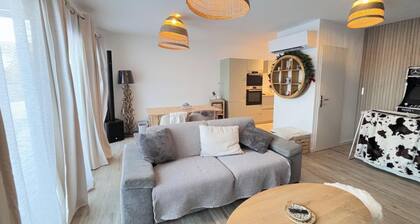 CHALET WITH TERRACES IN RISOUL 1850