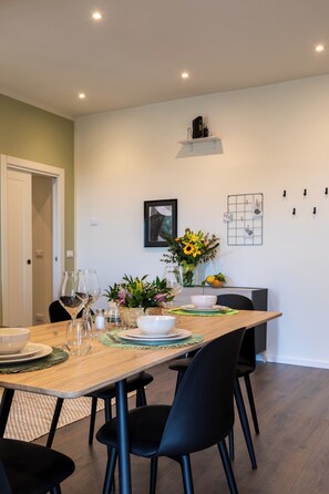 Dining - Casa Tornasole · Relax in the Castelli Romani · Close to Rome · Up to 6 Guests (Genzano di Roma)