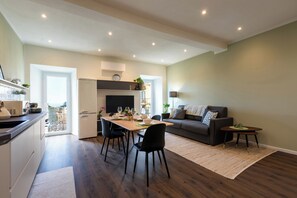 Smart TV - Casa Tornasole · Relax in the Castelli Romani · Close to Rome · Up to 6 Guests (Genzano di Roma)
