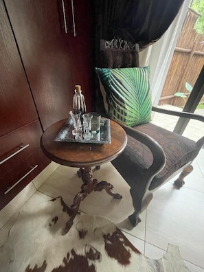 Suite ejecutiva, 1 cama King size, vista al parque | Interior