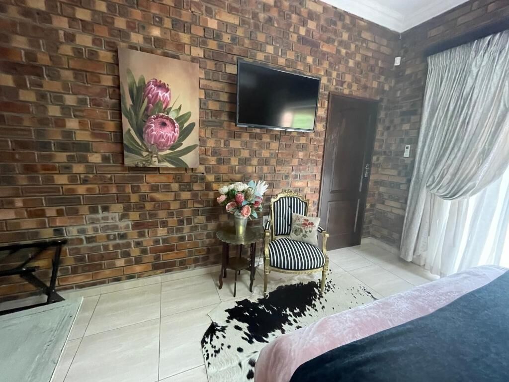 In-room safe, desk, laptop workspace, blackout curtains