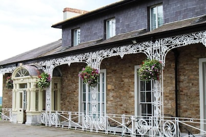 Ennismore House