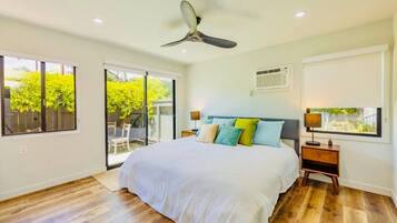 3 bedrooms, desk, iron/ironing board, internet
