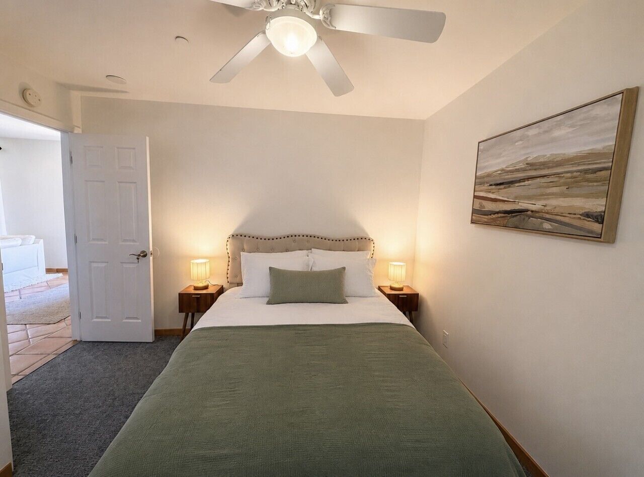3 habitaciones, escritorio, tabla de planchar con plancha y wifi gratis 