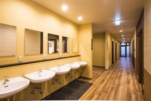 Bathroom - Guest House Rojiura Hostel (Beppu)