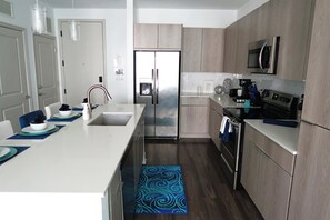 Private kitchen - Seaside Retreat - 1BD Lux King in NE Jax (Jacksonville)