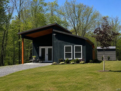 Peaceful Finger Lakes Retreat Near Keuka Lake. Pet-Friendly!