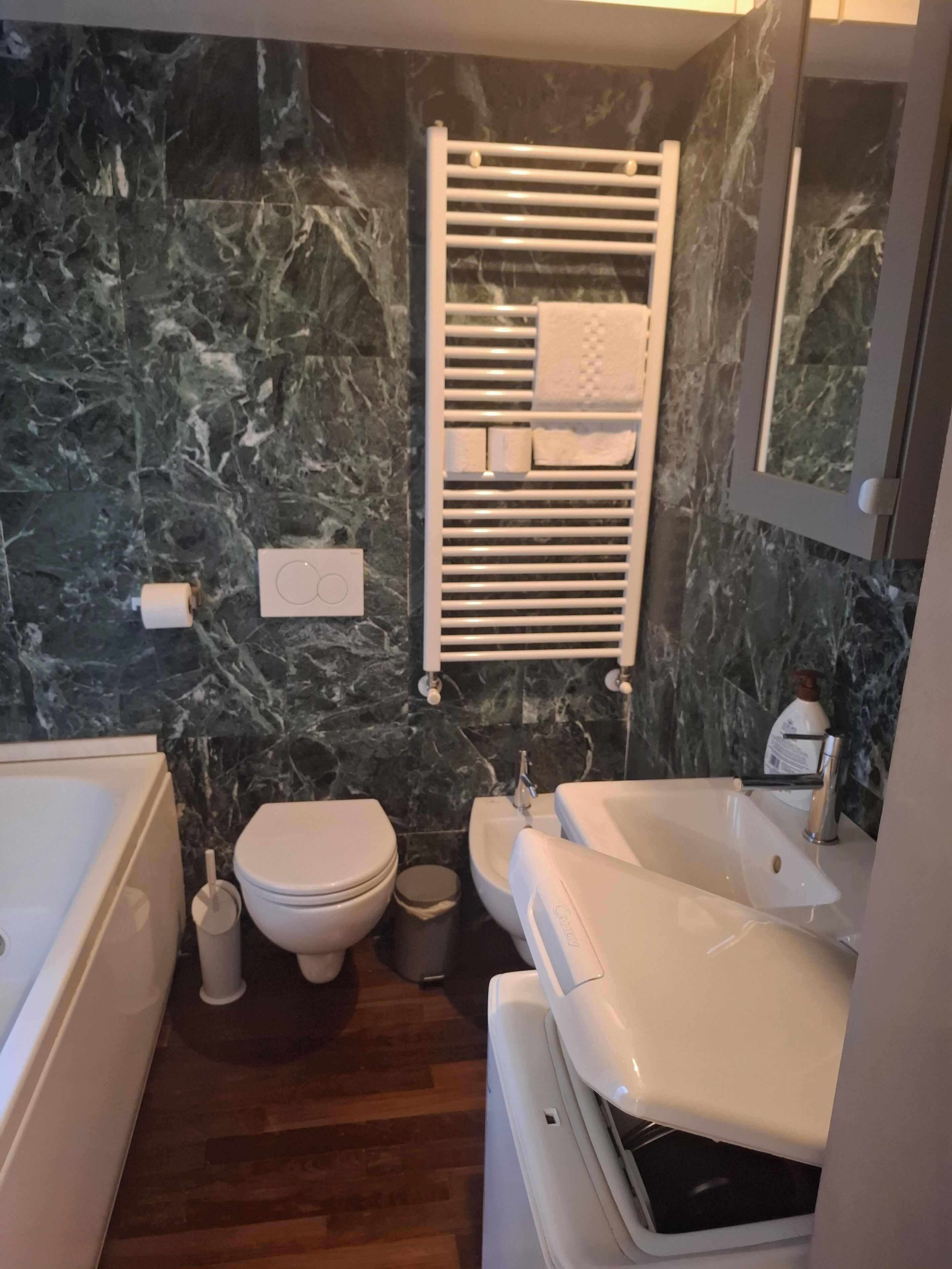 Familienapartment, Stadtblick | Badezimmer