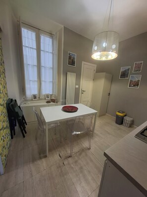 Apartamento familiar, vistas a la ciudad | Cocina privada