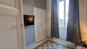 Suite Deluxe, balcon, vue ville | Coin séjour