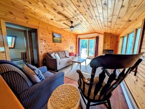 TV, offices - Oceanfront Maine Beach Retreat w/ Fire Pit (Hancock)