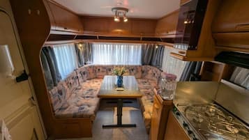 Maison mobile de base, 2 lits jumeaux | Intérieur