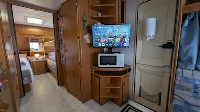 Mikael's Bed & Spa - Camping Suite