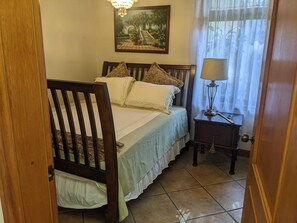 4 Schlafzimmer, Schreibtisch, kostenloses WLAN, Bettwäsche