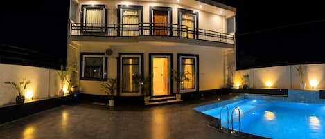 15 piscines extérieures