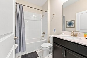 Bathroom - 5BR Home, Private Pool, Chic Decor, Themed Rooms (Four Corners)
