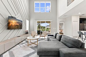 Living area - 5BR Home, Private Pool, Chic Decor, Themed Rooms (Four Corners)