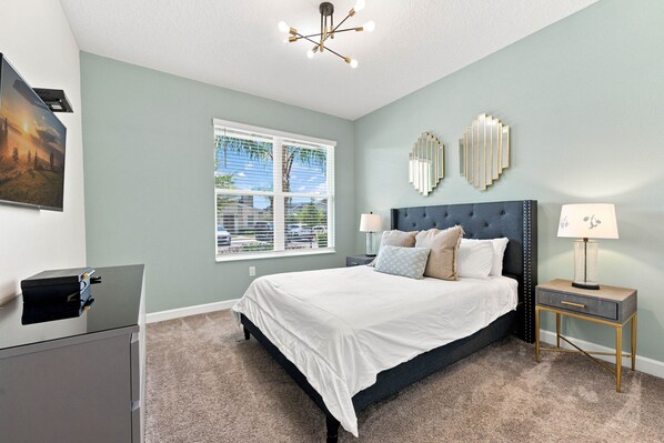 Room - 5BR Home, Private Pool, Chic Decor, Themed Rooms (Four Corners)
