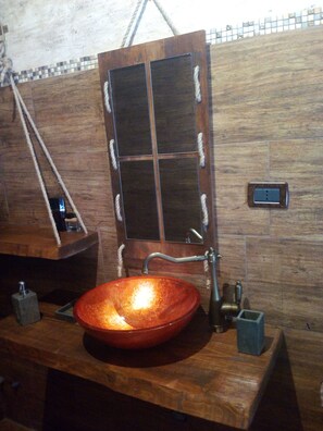 Bathroom - Vrbo Property (Salara)