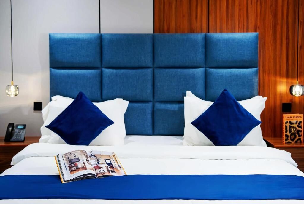 In-room safe, soundproofing, free WiFi