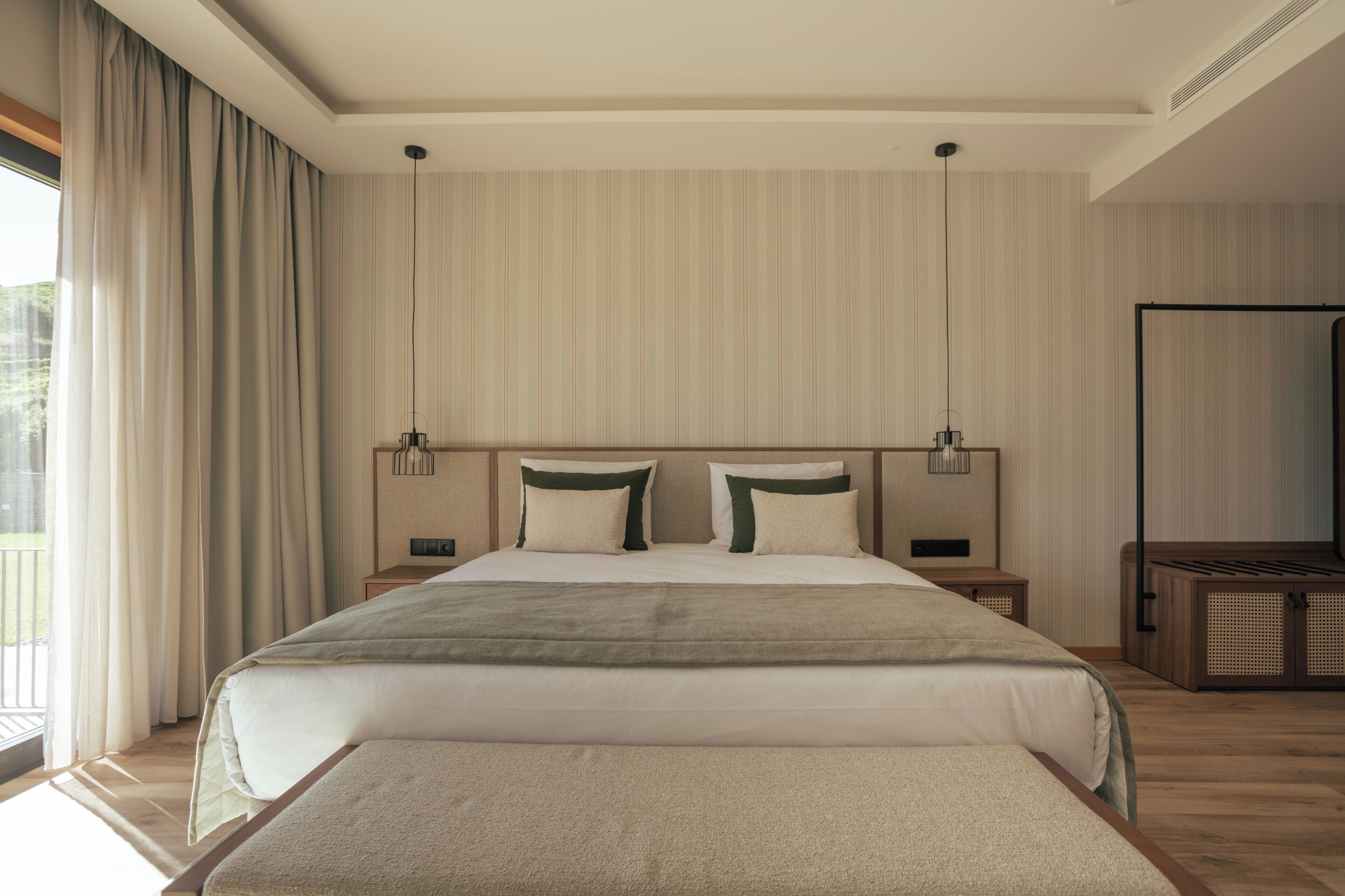 Deluxe Double Room, Patio | Desk, laptop workspace, free WiFi