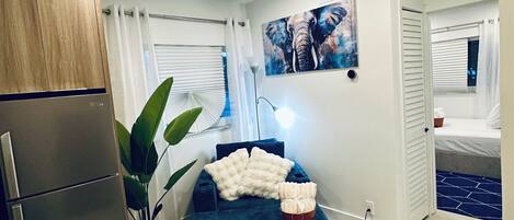 1 habitación, wifi y ropa de cama